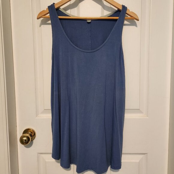 Sweet Legs Swing Tank - Picture 1 of 1